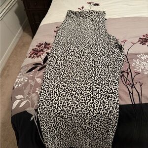 J. Jill Black and White Patterned Capris